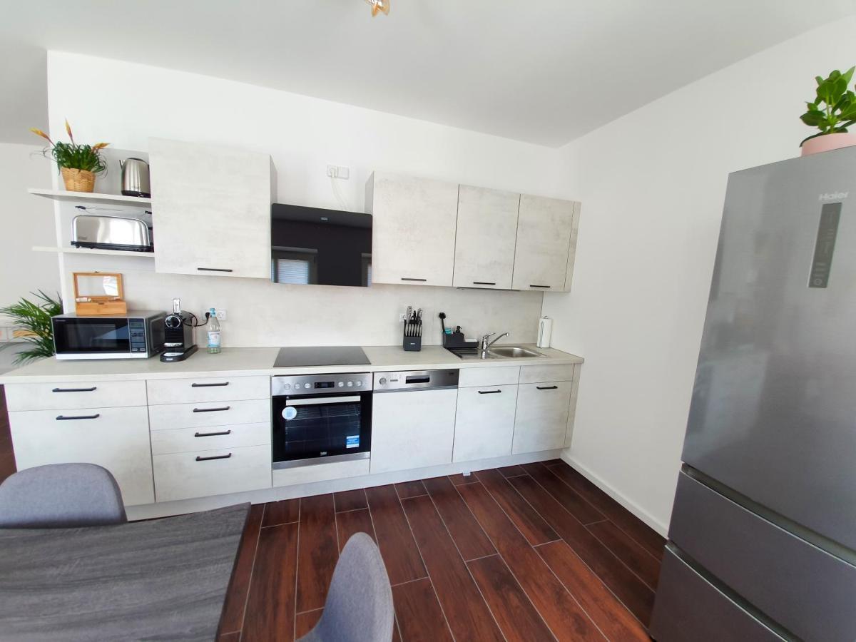 Pb Ferienwohnungen - Fewo 7 - Stilvoll Eingerichtetes Apartment Im Herzen Senftenbergs Εξωτερικό φωτογραφία